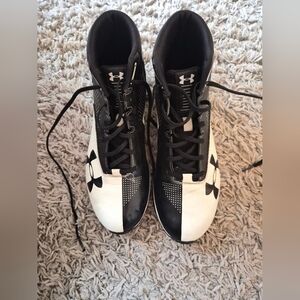 Under Armour Football Cleats Size 11 Black White High Top Molded Cleats